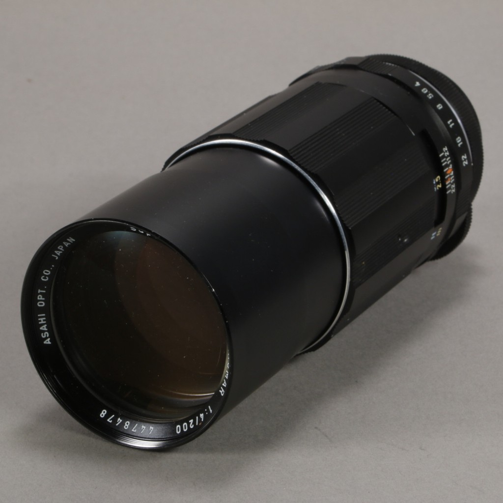 Pentax 200mm f4 Super-Multi-Coated Takumar Lens for M42 | Blue