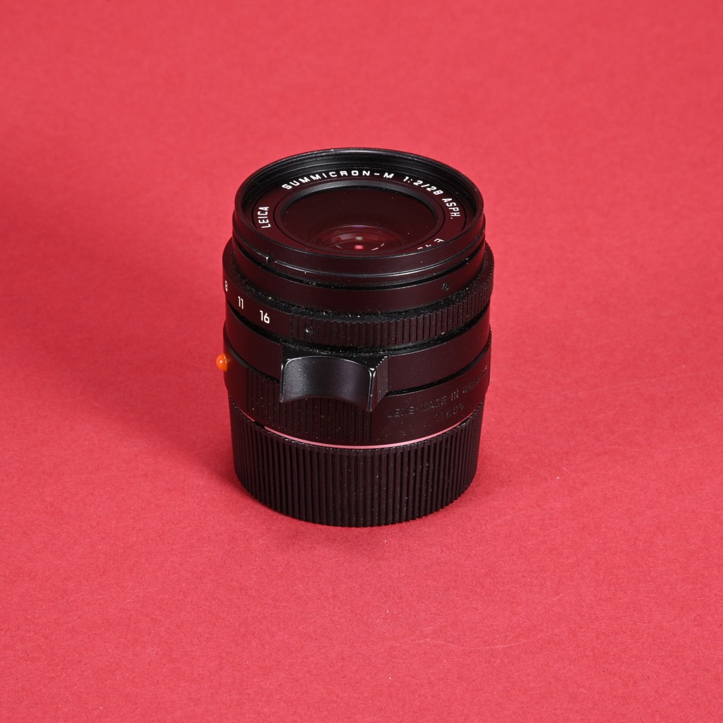 Leica 28mm f/2 Summicron-M ASPH Lens 11604 Version I | Blue Moon