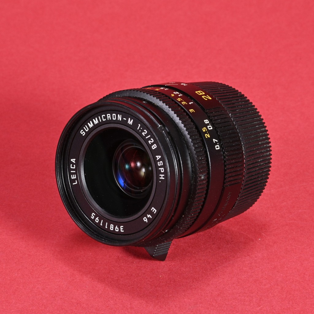 Leica 28mm f/2 Summicron-M ASPH Lens 11604 Version I | Blue Moon