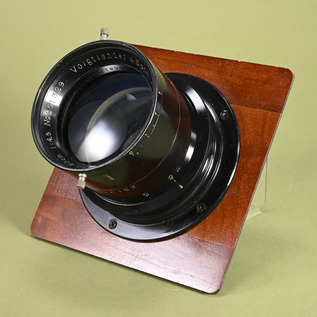 Voigtländer 300mm f/4.5 Pre-Universal Heliar Large Format Lens