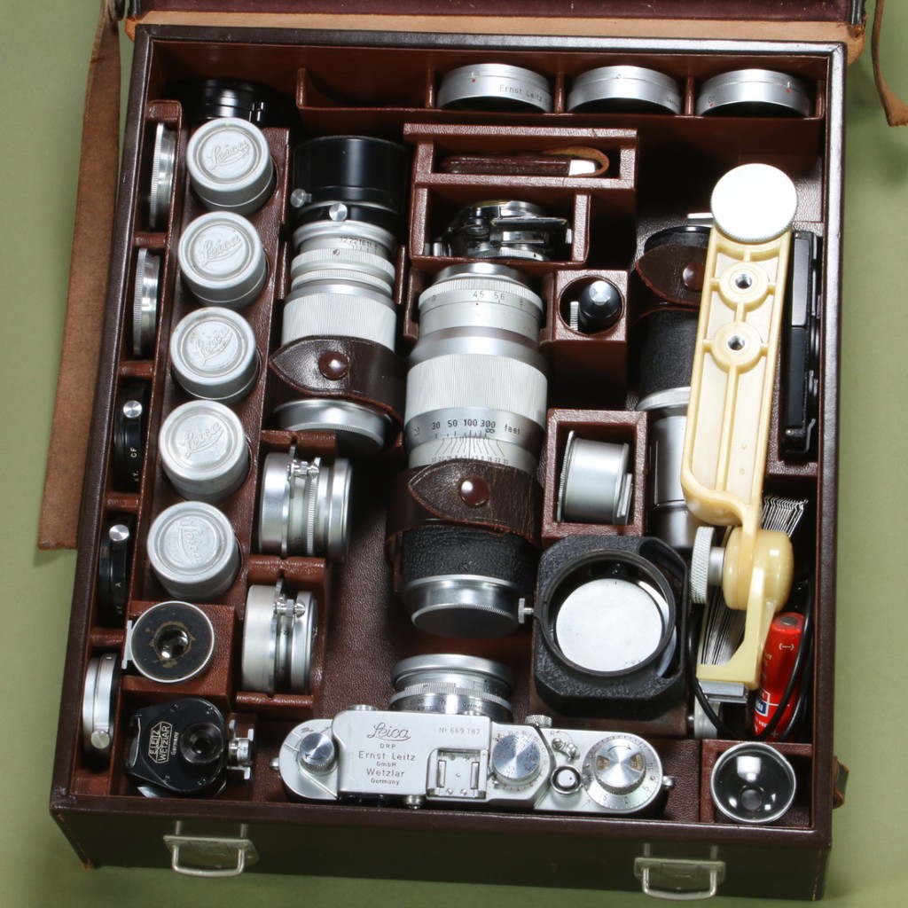 Leica Ⅲf レッドダイヤルセルフ Elmar Summaron セット Leica IIIf Red Dial 35mm Rangefinder Camera System Kit | Blue Moon