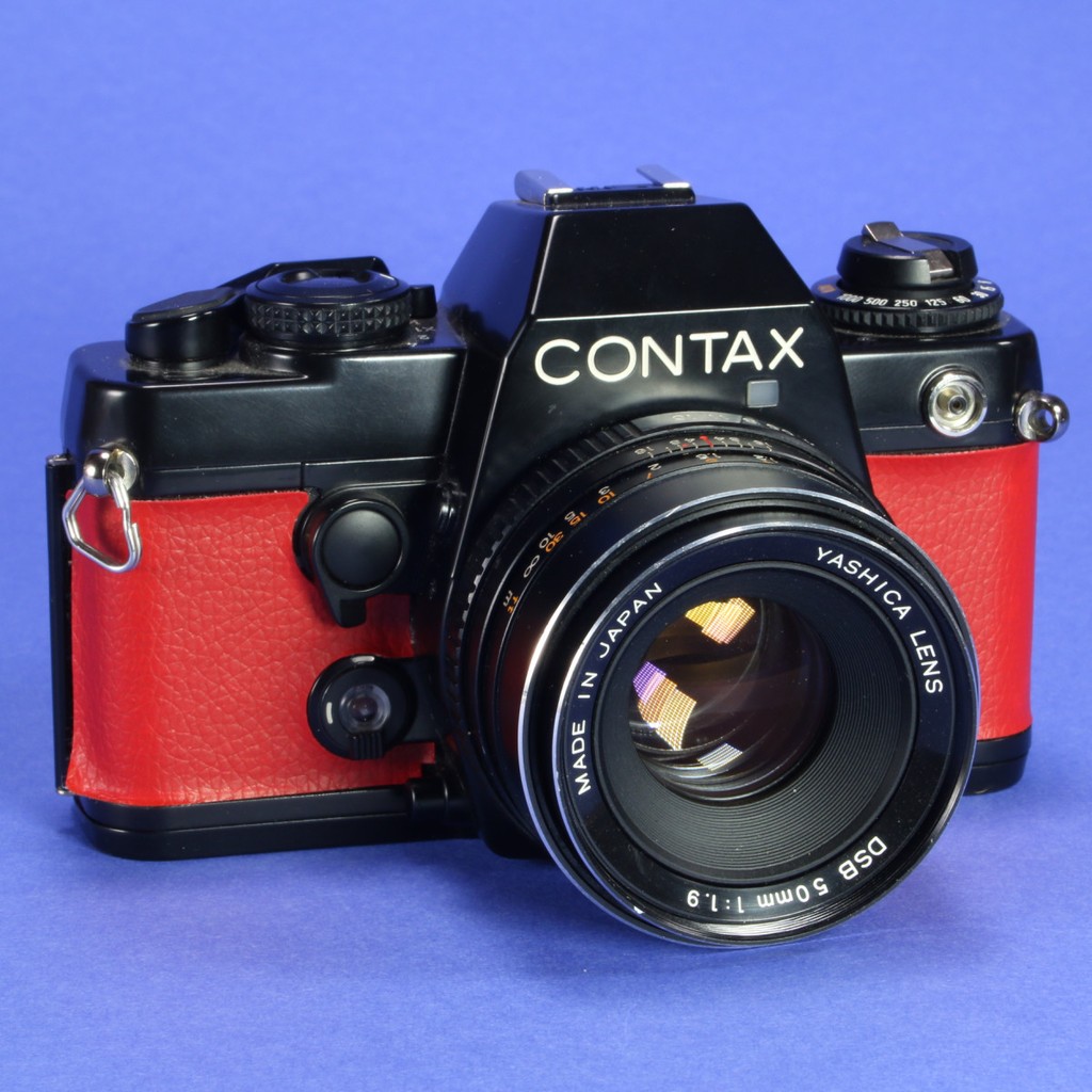 Contax 139 Quartz Camera with 50mm f1.9 Lens - Re-skinned in Red