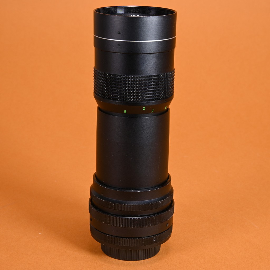 Yashica 90-190mm f5.8 Auto Yashinon Zoom Lens for M42 | Blue Moon