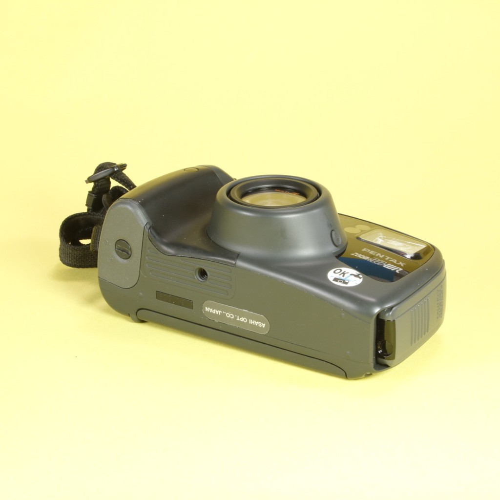 Pentax Zoom 90-WR Camera (Refurbished) | Blue Moon Camera