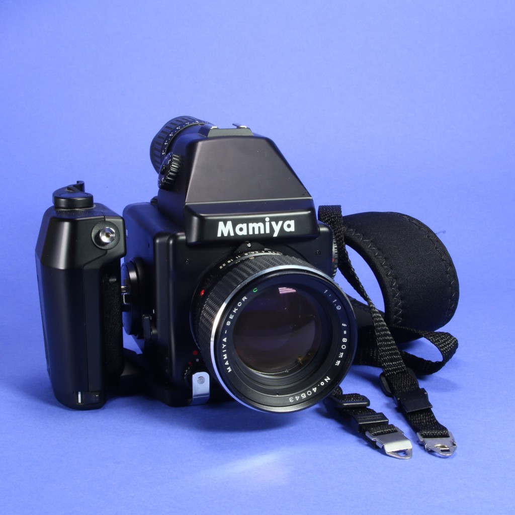 Mamiya 645E Camera with 80mm f1.9 Lens and Winder Grip | Blue Moon