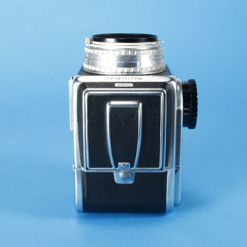 Hasselblad 1000F Camera Kit with 80mm f2.8 Zeiss Tessar Lens (As