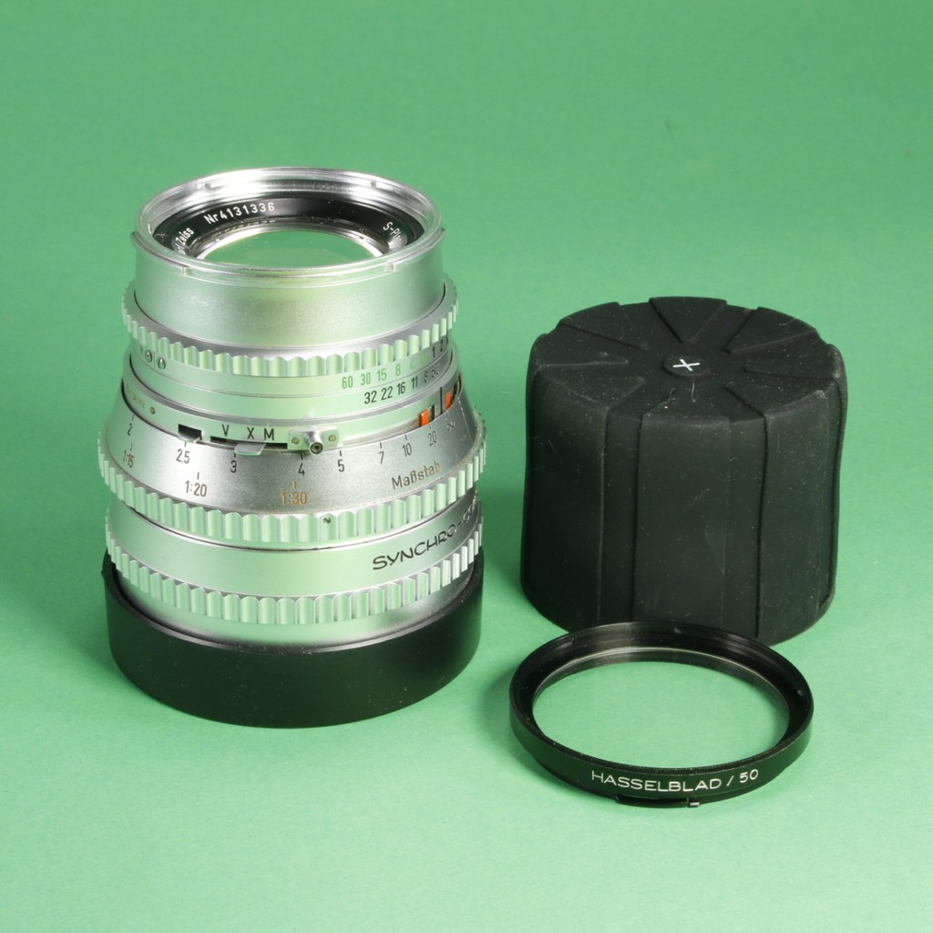 Carl Zeiss 120mm f5.6 S-Planar C Lens for Hasselblad V | Blue Moon