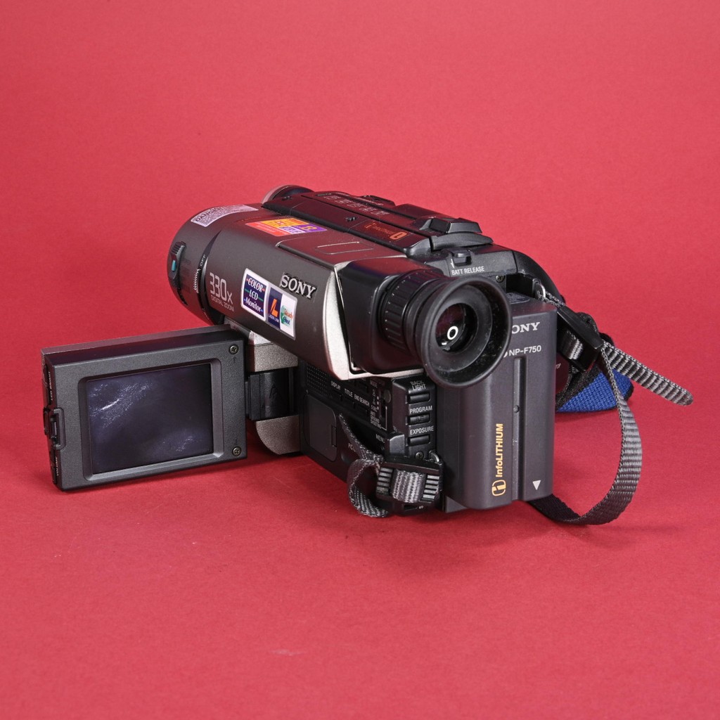 Sony CCD-TRV43 Handycam Vision Hi8 Camcorder | Blue Moon Camera