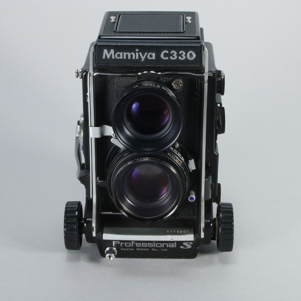 Mamiya C330 Pro S Camera with Mamiya 80mm f2.8 Blue Dot Lens