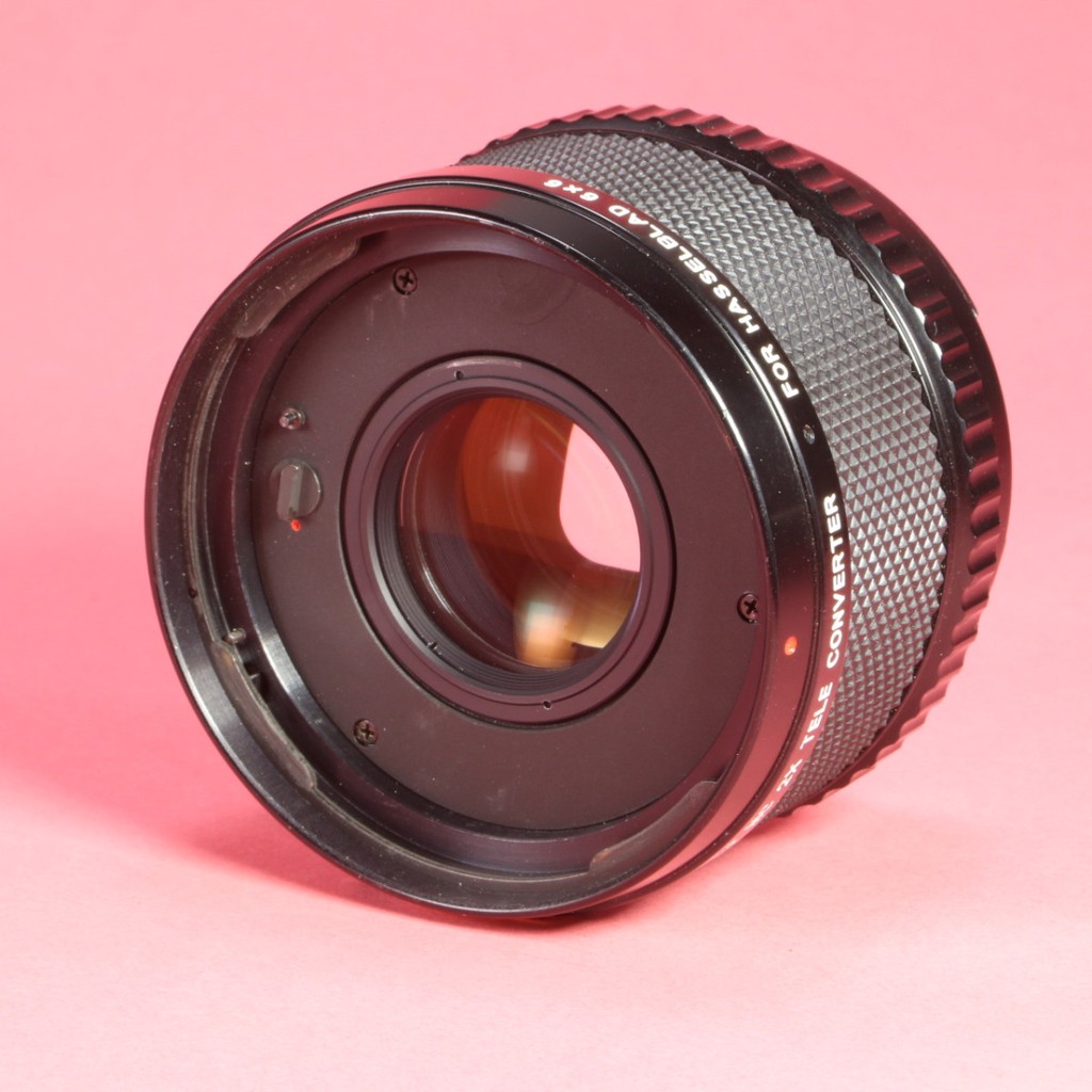 Vivitar MC 2X Teleconverter for Hasselblad V | Blue Moon Camera