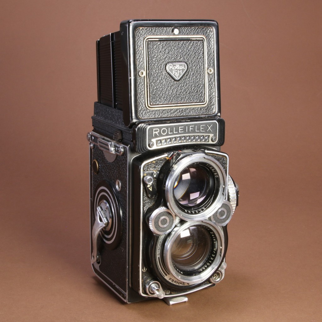 Rollei Rolleiflex 2.8F Camera | Blue Moon Camera
