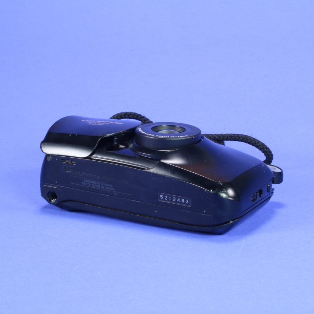 Used Olympus Infinity Stylus Zoom DLX 35mm Film Camera | Blue Moon