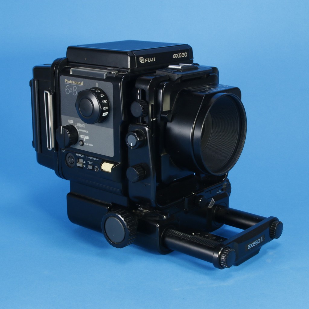Fuji GX680 II Professional 6x8 Camera with EBC Fujinon GX 135mm f5