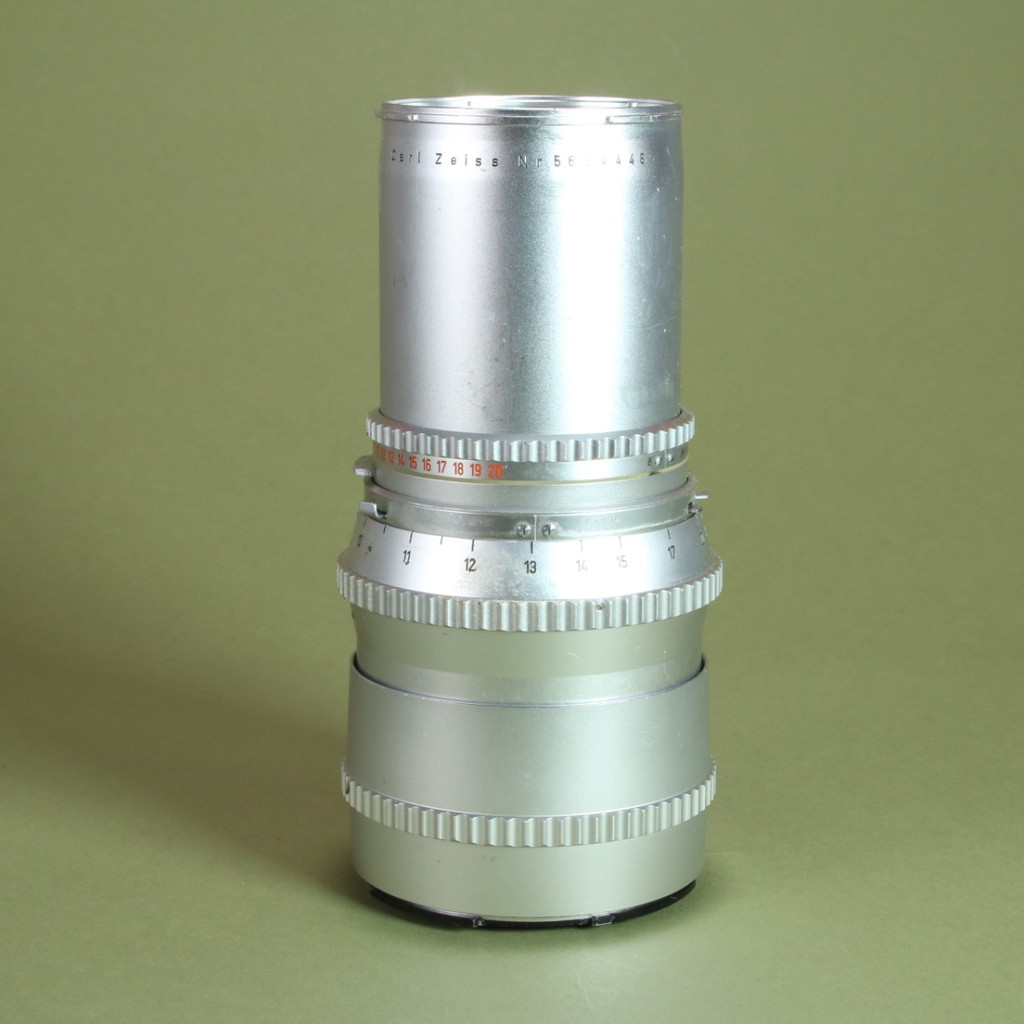 Carl Zeiss 250mm f5.6 Sonnar C Lens for Hasselblad V | Blue Moon