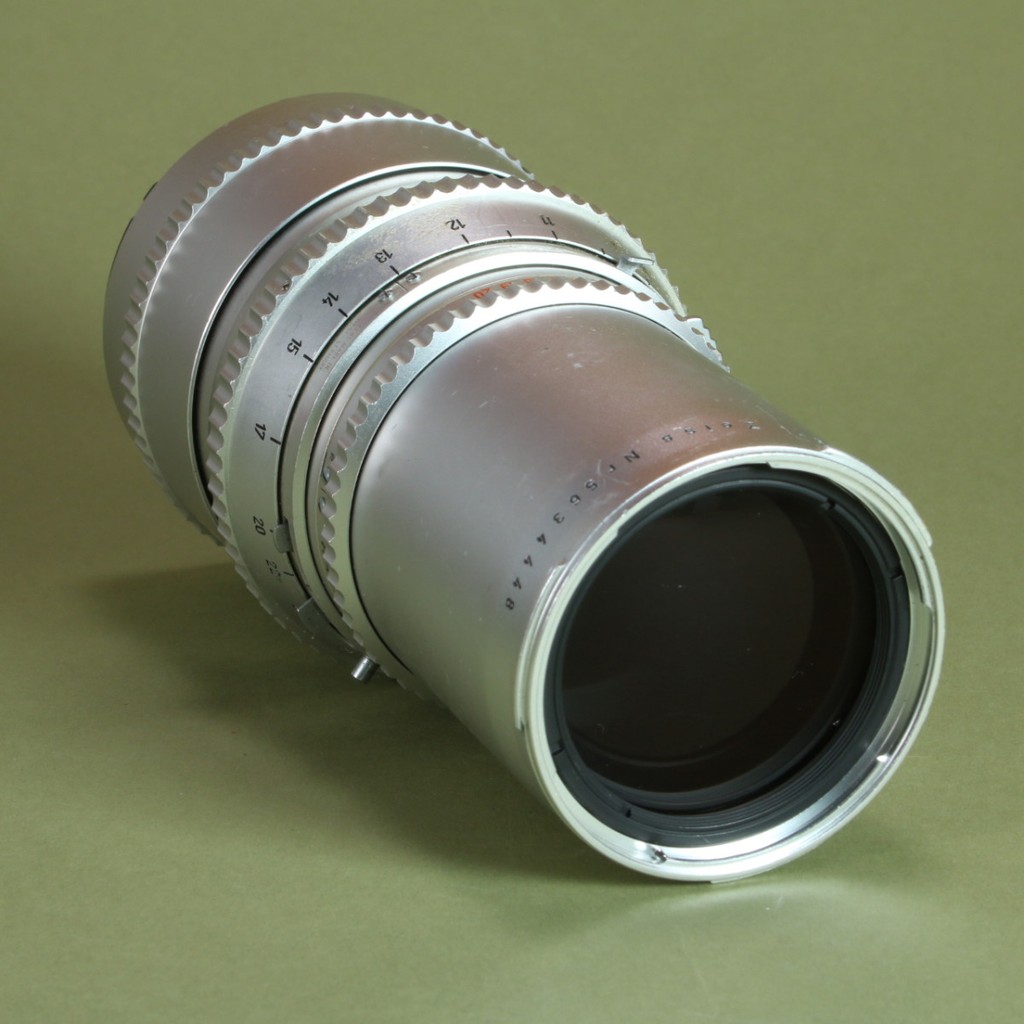 Carl Zeiss 250mm f5.6 Sonnar C Lens for Hasselblad V | Blue Moon