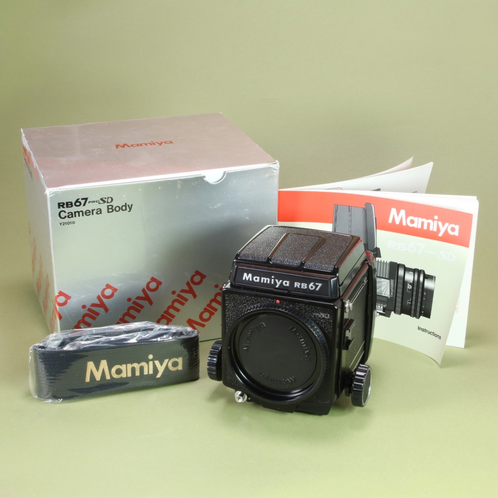 Mamiya RB67 Pro SD Camera Body - Versatile & Affordable Medium