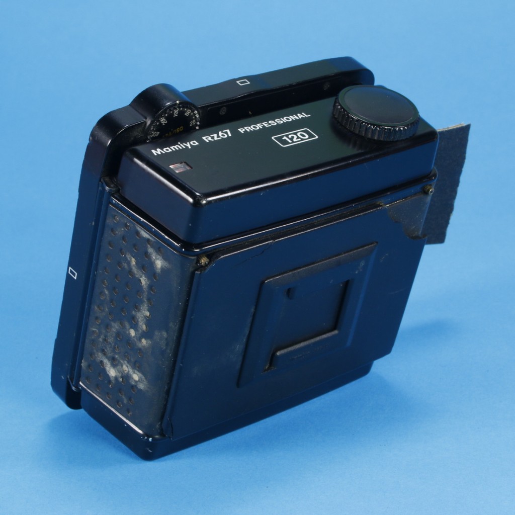 Mamiya RZ67 120 Roll Film Back - 6X7 | Blue Moon Camera