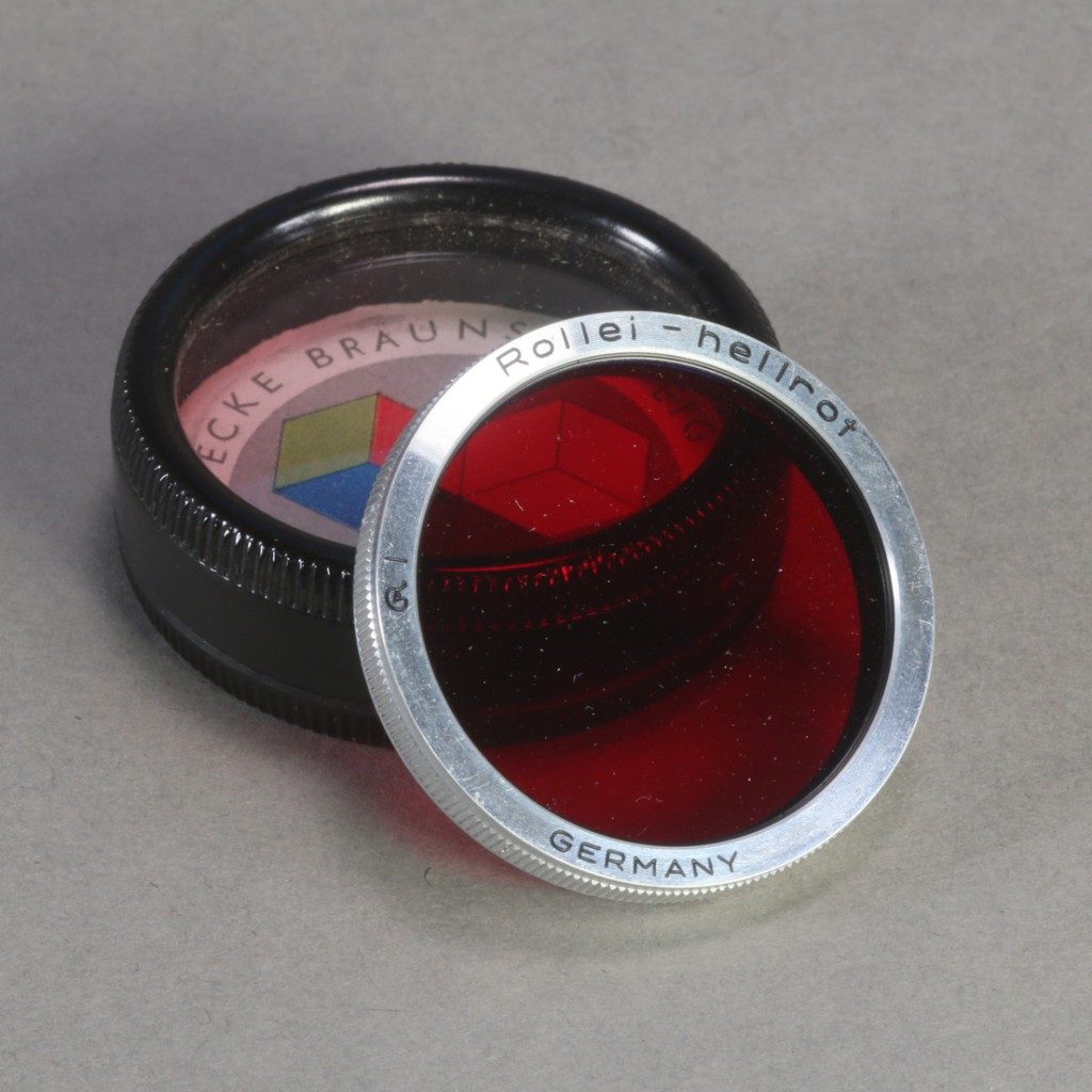 Rollei Hellrot (Light Red) Filter - Bay I | Blue Moon Camera