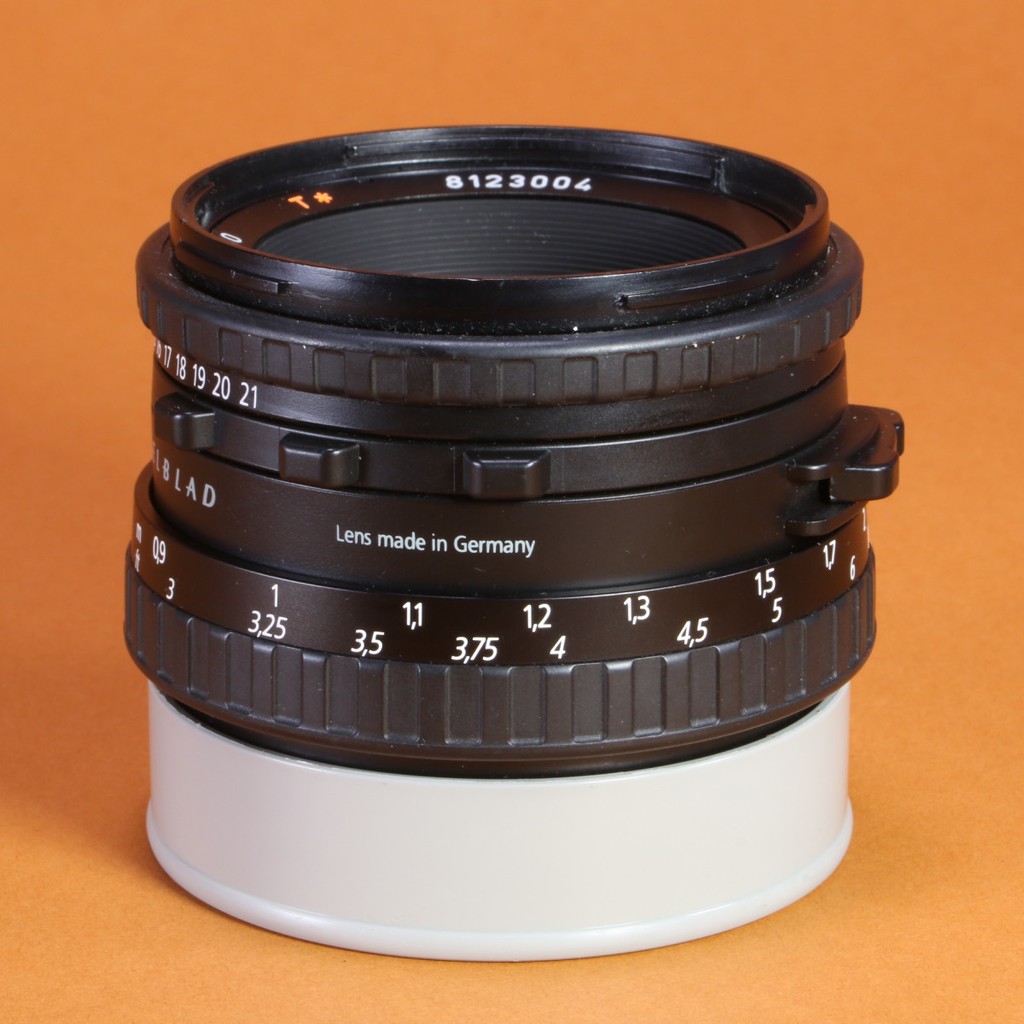Carl Zeiss 80mm f2.8 Planar T* CB Lens for Hasselblad V | Blue