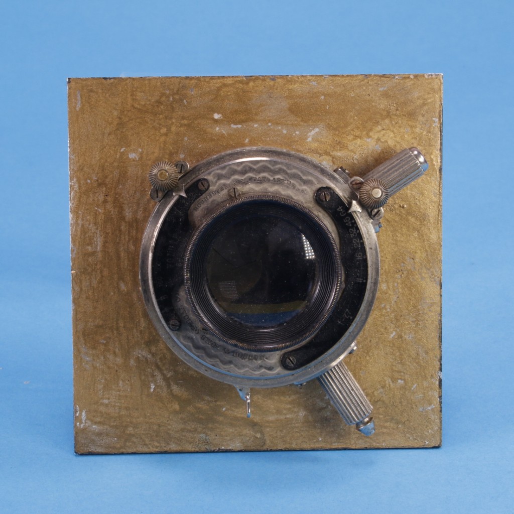 Voigtlander Collinear f7.7 Series III No. 4 Brass Lens | Blue Moon