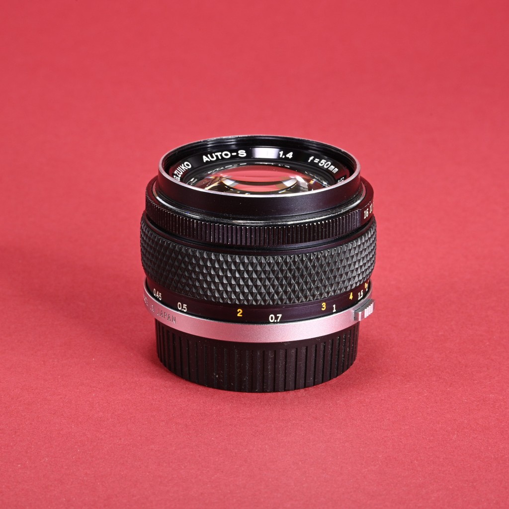 【良品】OLYMPUS OM G.ZUIKO 50mm f1.4 純正付属品付き Olympus 50mm f/1.4 G. Zuiko Auto-S OM Mount Lens | Blue Moon Camera