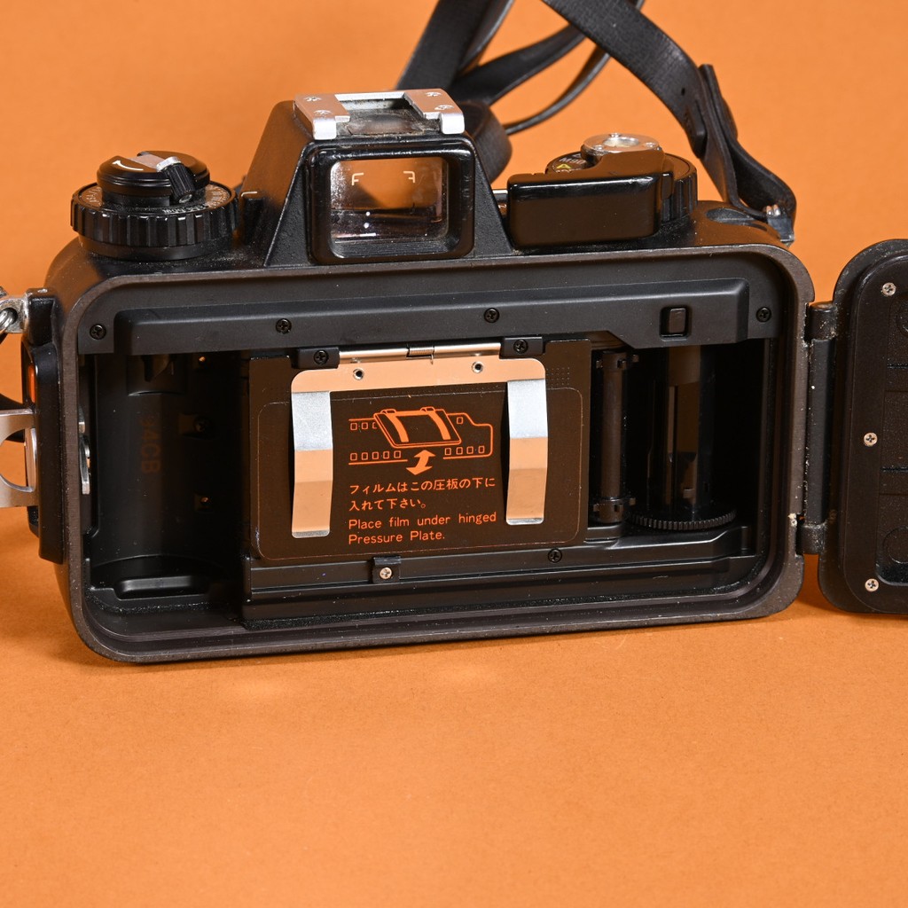 Nikonos V Underwater 35mm Camera with 35mm f2.5 Nikkor Lens | Blue