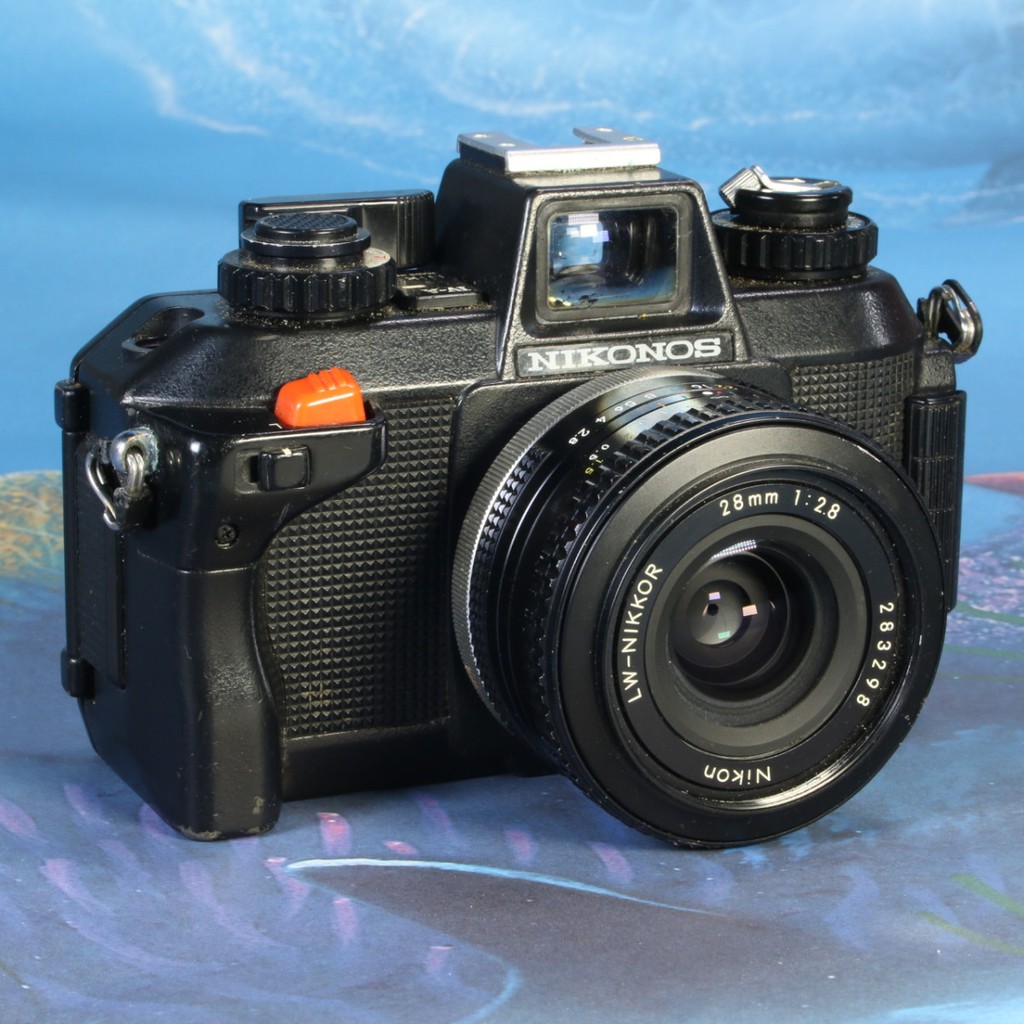 Nikonos IV-A Camera with 28mm f2.8 LW Lens | Blue Moon Camera