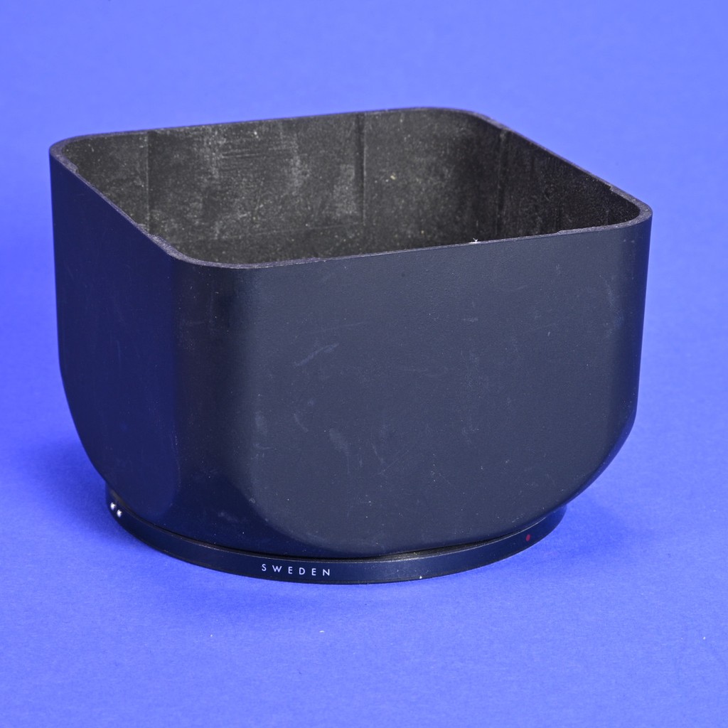 Hasselblad Lens Shade 40576 for 110-250mm Lenses - Bay 70 | Blue