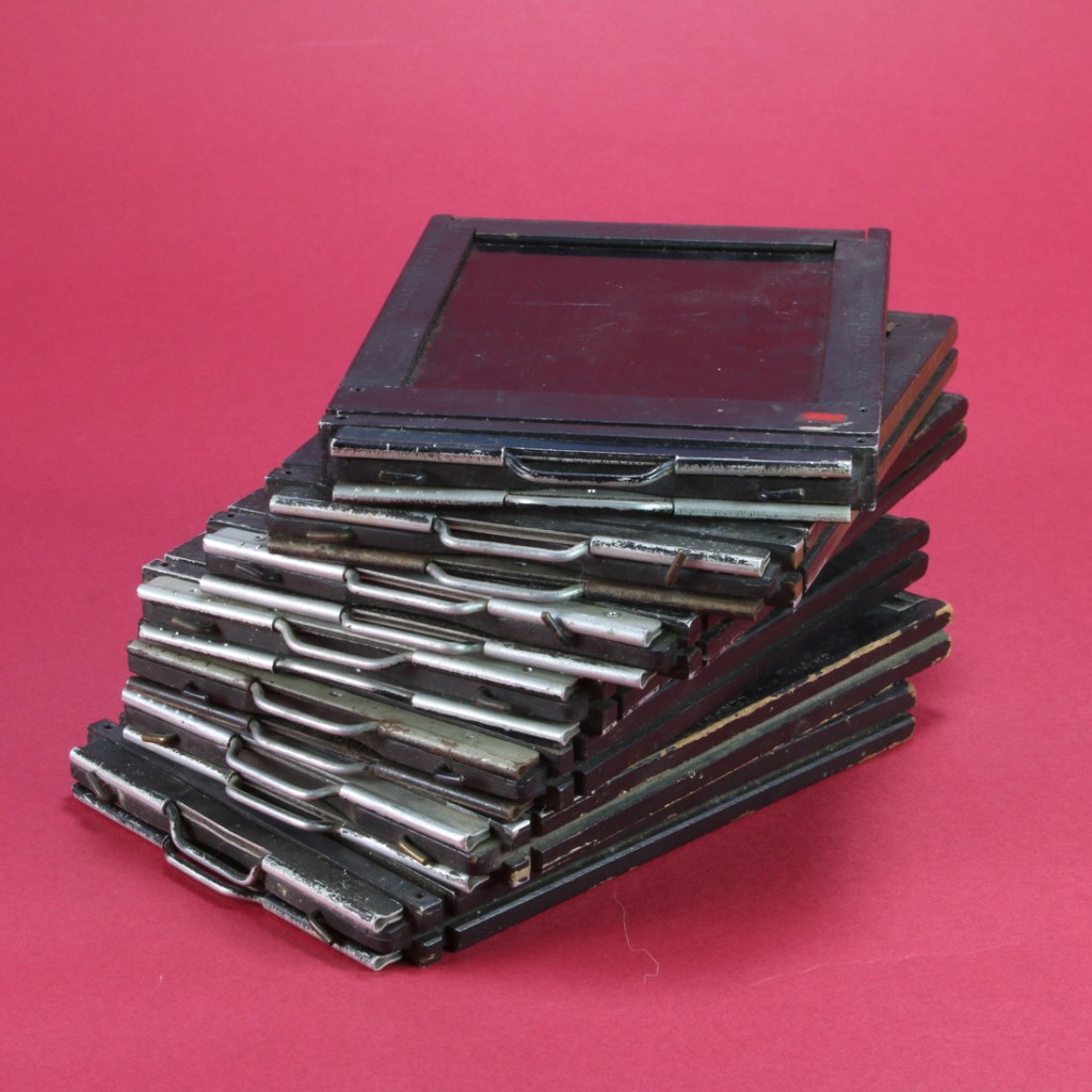Graflex 3.25x4.25 Slotted Film Holders - Set of Seven | Esoteric