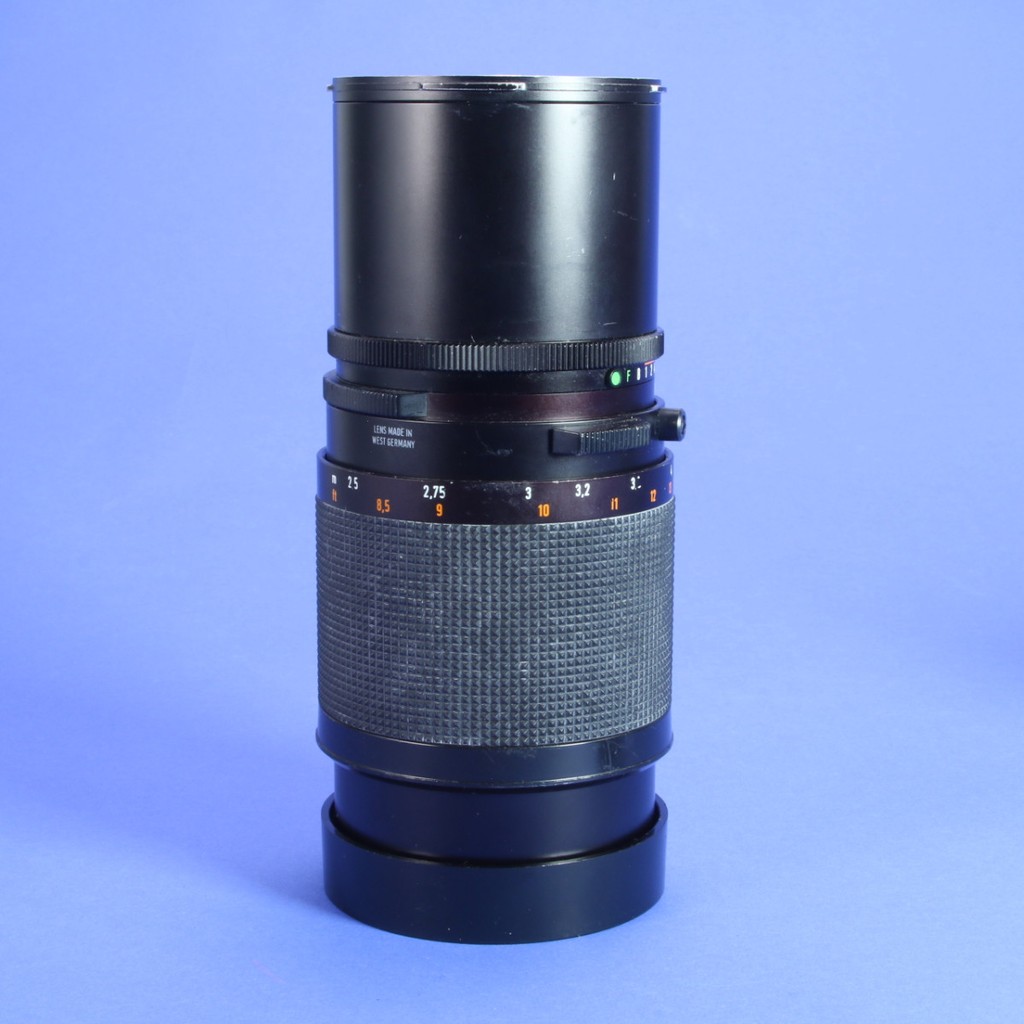 Carl Zeiss 250mm f5.6 Sonnar T* CF Lens for Hasselblad V | Blue