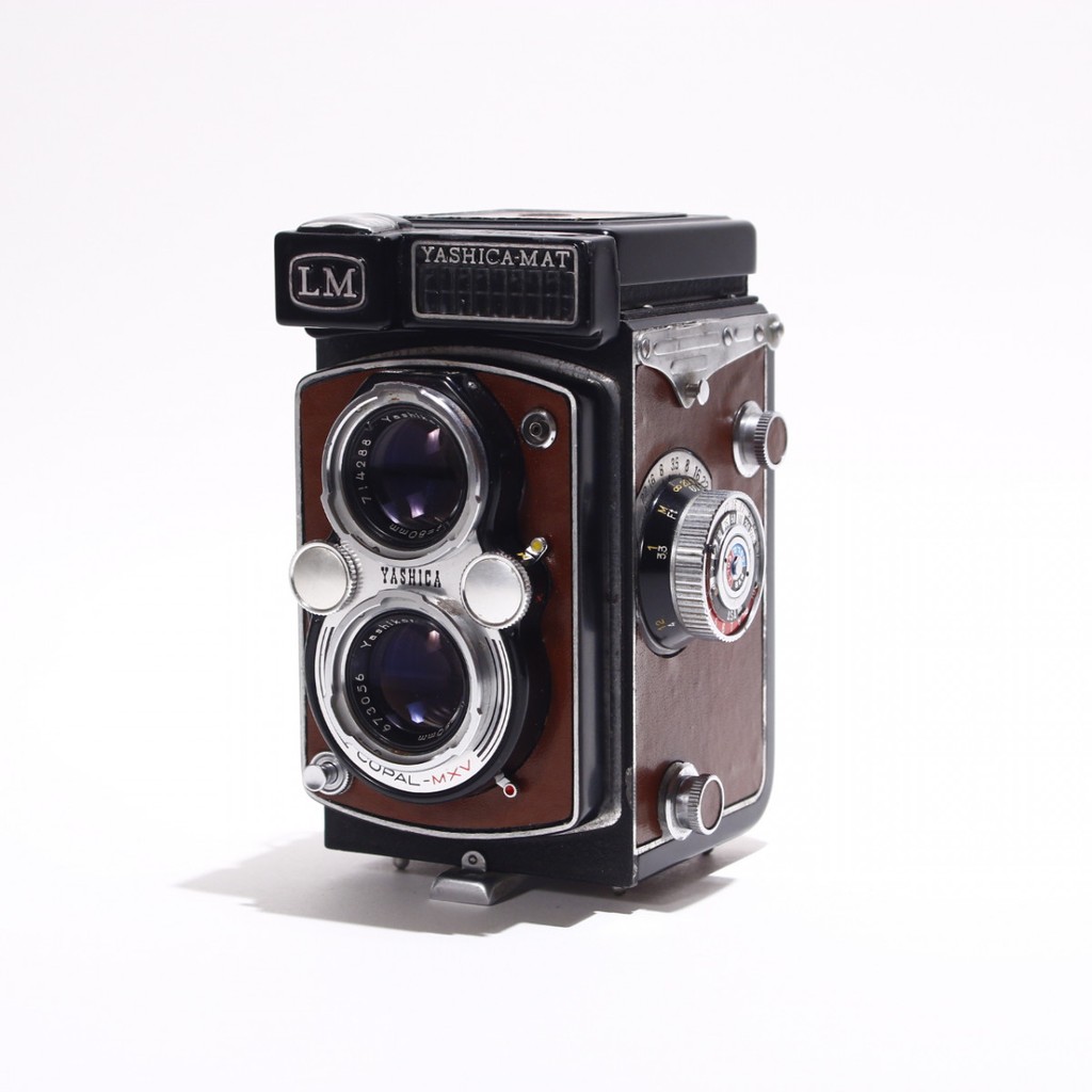 Yashica-Mat LM Camera | Blue Moon Camera