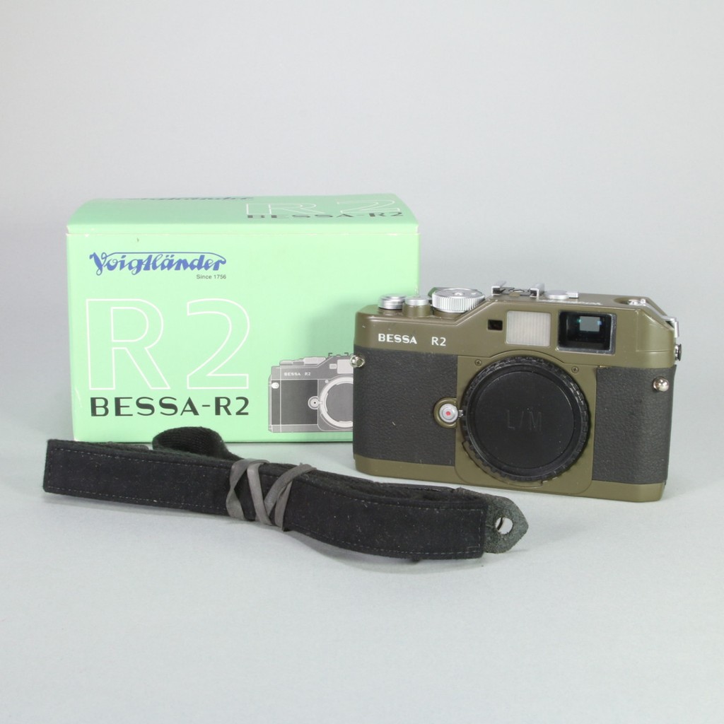 Voigtlander Bessa R2 Camera - Olive (Boxed) | Blue Moon Camera
