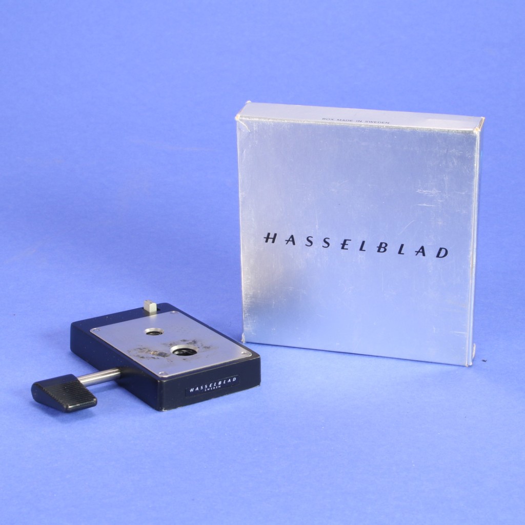 Used Hasselblad Quick Release Tripod Coupling Plate 45128 | Blue