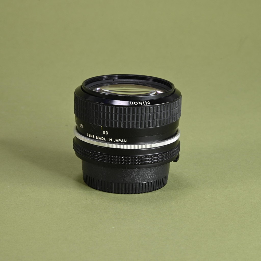 Nikon 28mm f3.5 Nikkor Lens for Nikon AI - Versatile Wide Angle