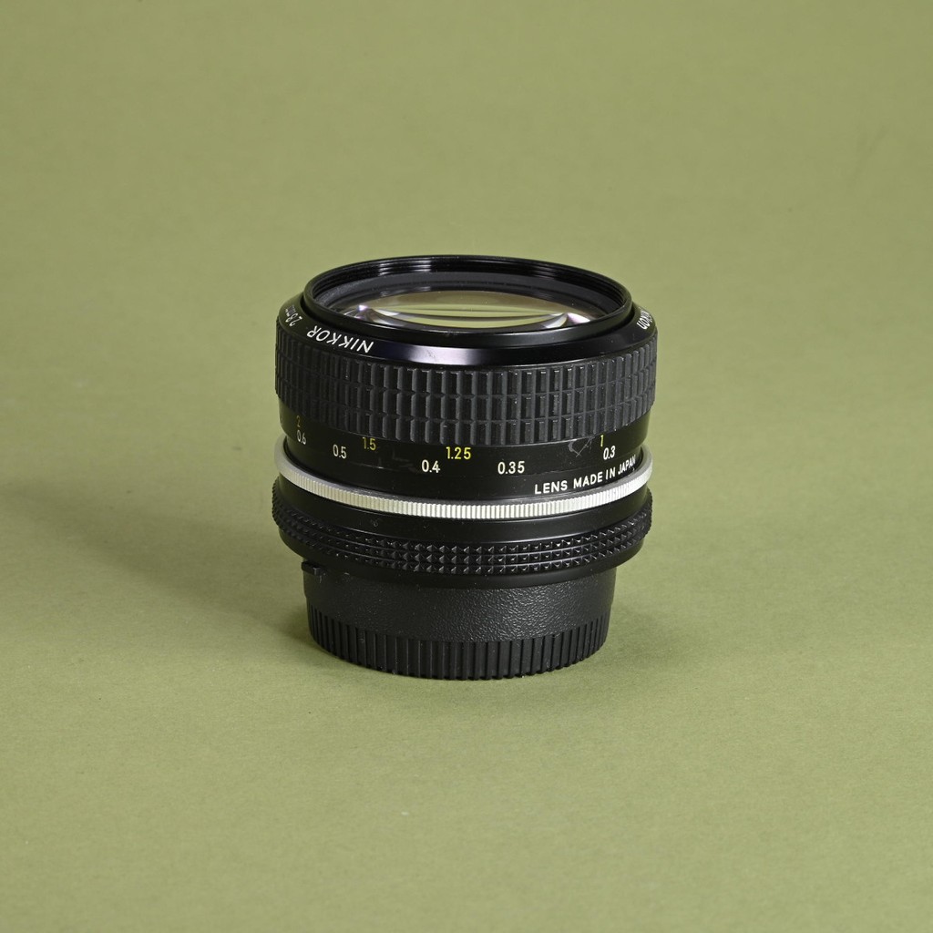 Nikon 28mm f3.5 Nikkor Lens for Nikon AI - Versatile Wide Angle