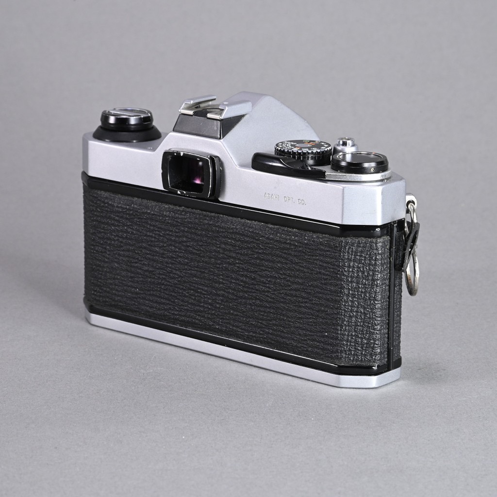 Pentax K1000 - Classic 35mm SLR Camera | Blue Moon Camera