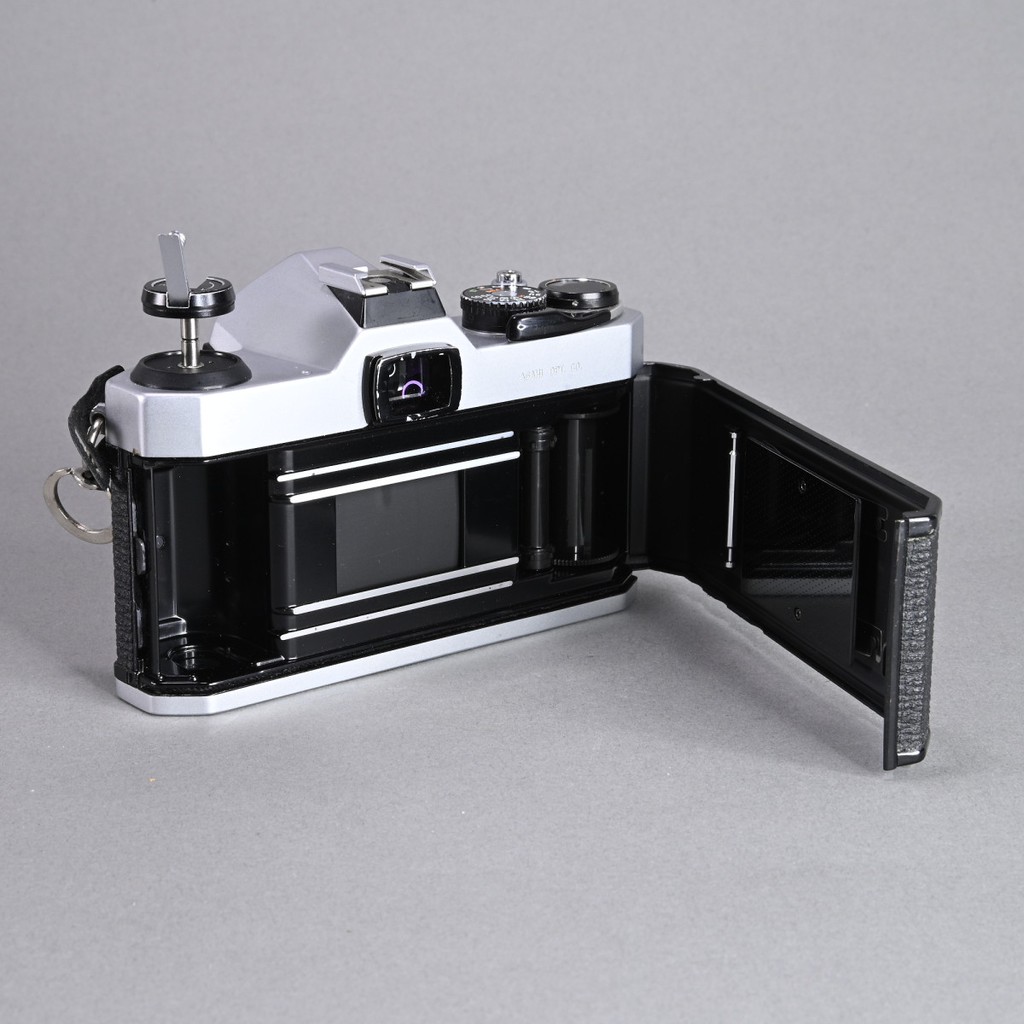 Pentax K1000 - Classic 35mm SLR Camera | Blue Moon Camera