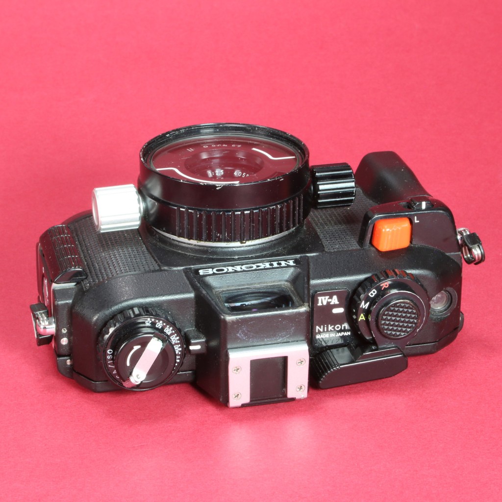 Nikonos IV-A Underwater Camera with 35mm f2.5 Nikkor Lens | Blue