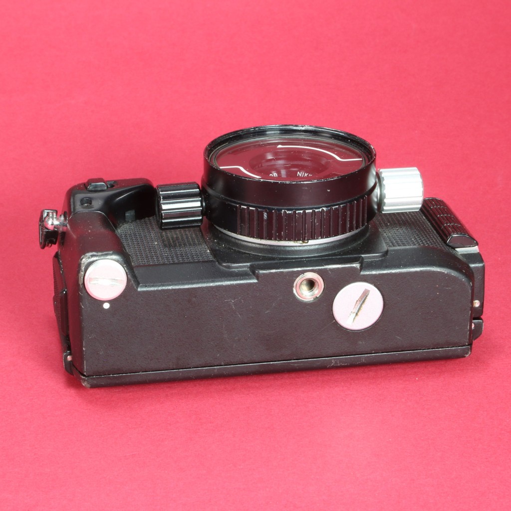 Nikonos IV-A Underwater Camera with 35mm f2.5 Nikkor Lens | Blue