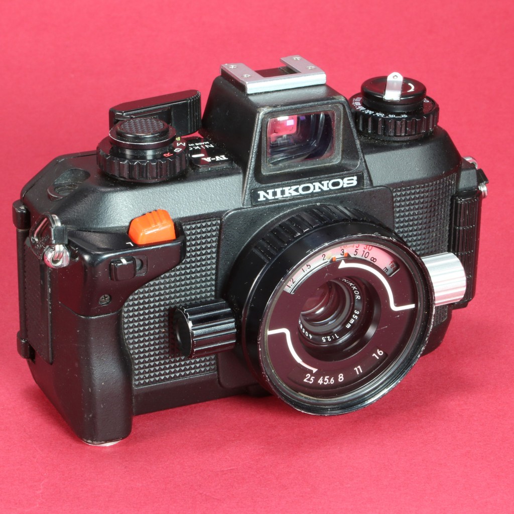 Nikonos IV-A Underwater Camera with 35mm f2.5 Nikkor Lens | Blue