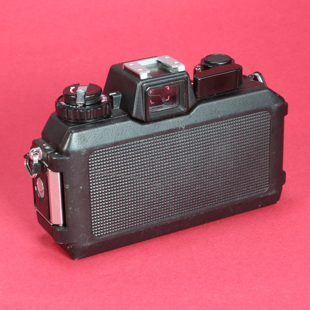 Nikonos IV-A Underwater Camera with 35mm f2.5 Nikkor Lens | Blue