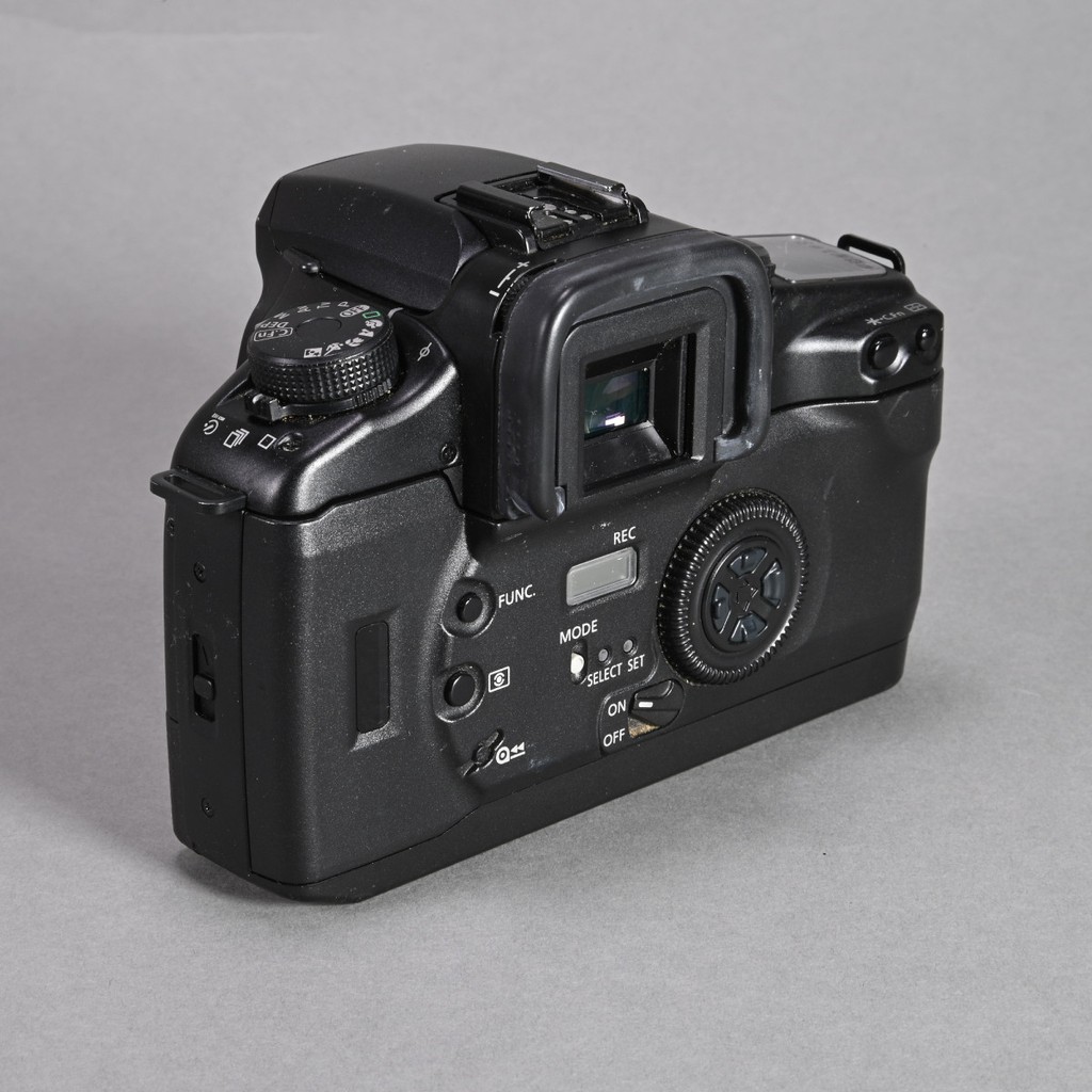 Canon EOS Elan 7E 35mm Autofocus SLR Camera | Blue Moon Camera