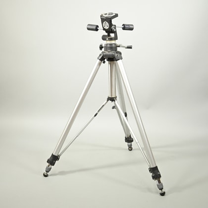 Bogen Manfrotto 3192 Pro Video Tripod with 3066 Video Fluid Head