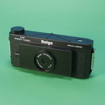 HOLGA 120 CFN PINHOLE CAMERA &エフェクトキット HOLGA 120 CFN