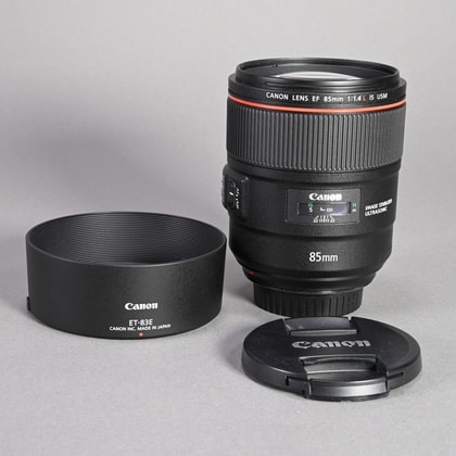 Canon 14mm f2.8 L USM EF Lens | Blue Moon Camera