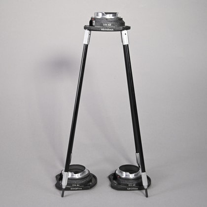Used Leica Visoflex II with OTXBO Prism Finder - Turn Leica