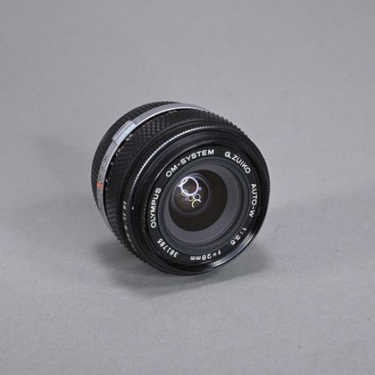 Olympus 135mm f2.8 Zuiko MC Auto-T OM Lens | Blue Moon Camera