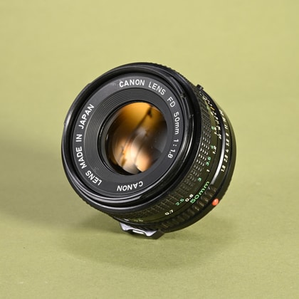 Canon 135mm f2.5 SC FD Lens | Blue Moon Camera