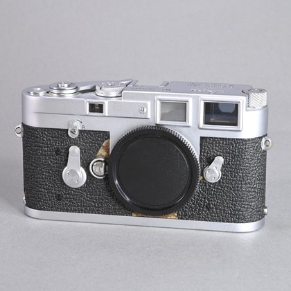 Leica 90mm f2.8 Tele-Elmarit Lens for Leica M | Blue Moon Camera