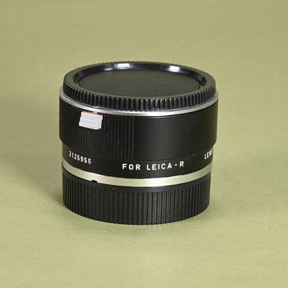 Leica 135mm f2.8 Elmarit-R 2-Cam Lens for Leica R | Blue Moon Camera